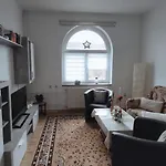 Am Hoerselufer Άιζεναχ