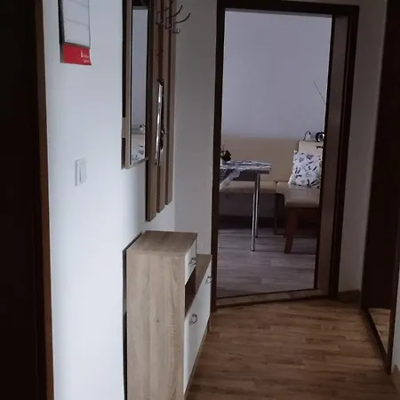 Am Hoerselufer Apartment